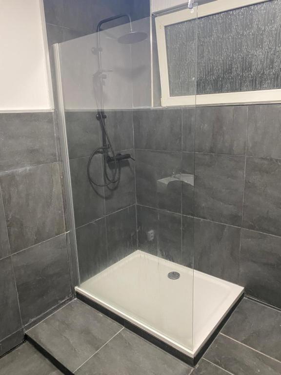 Pension Kluse I Alle Doppel Boxspringbetten Koennen Getrennt Und Als Einzelbett Aufgestellt Werden Iserlohn Bagian luar foto